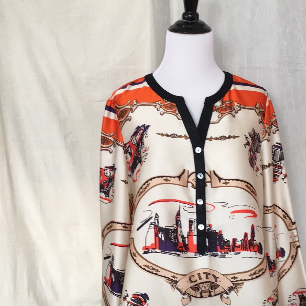 Tinley Road New York City print blouse L